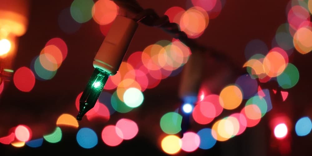 How Many Christmas Lights Can I Plug Into a Circuit? 