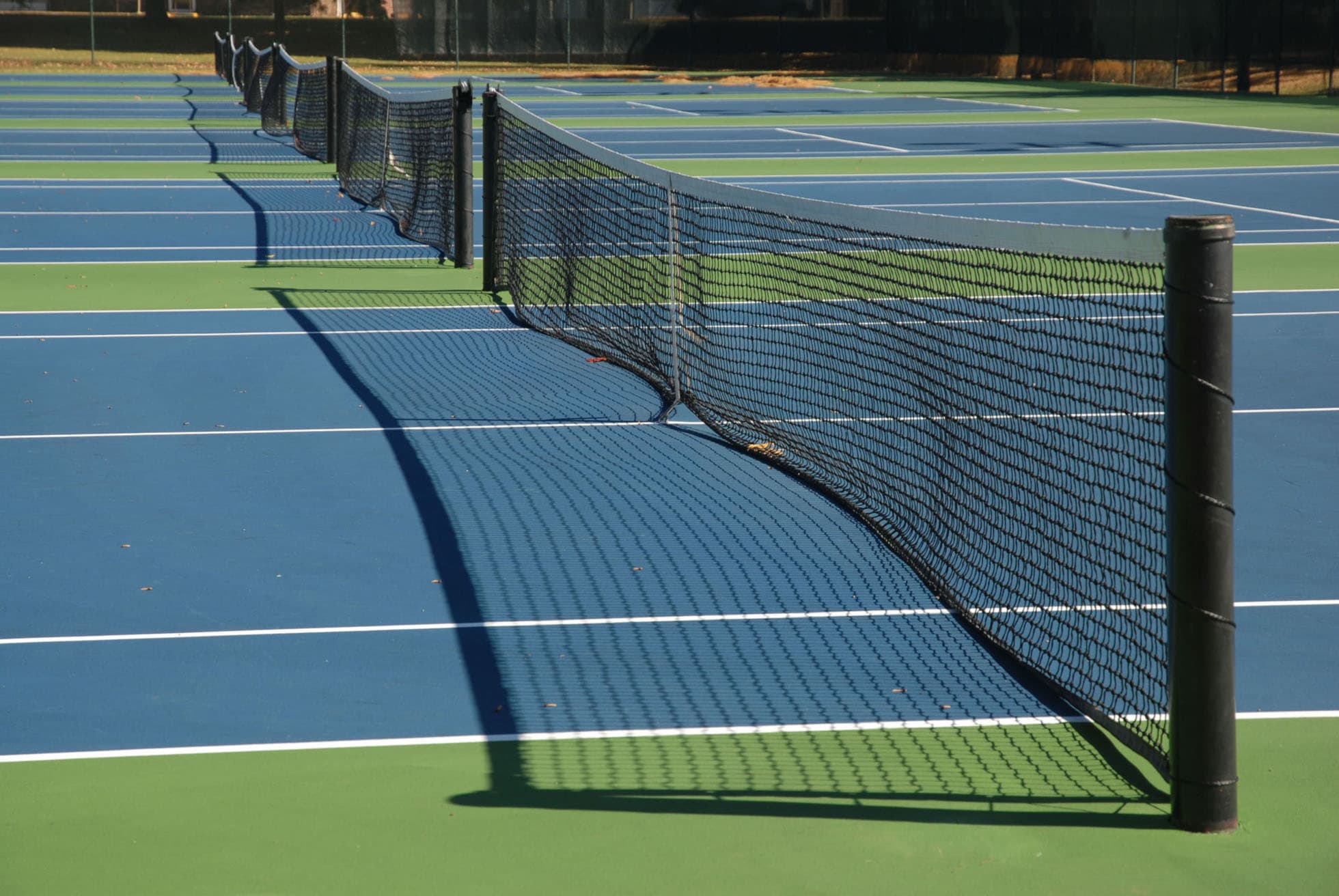 outdoor tennis court lighting